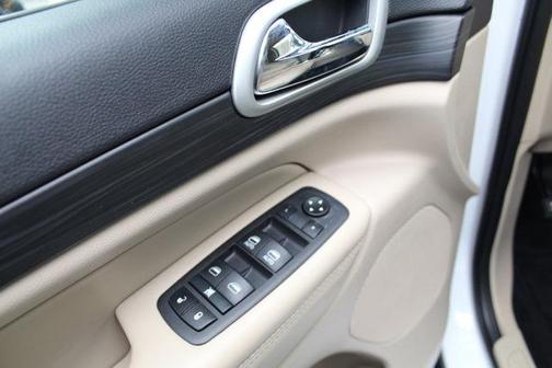 2022 Jeep Grand Cherokee WK Laredo