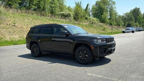 Diamond Black 2026 Jeep Grand Cherokee L Laredo