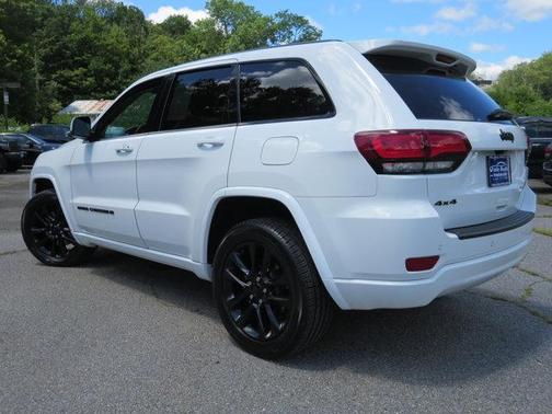 2022 Jeep Grand Cherokee WK Laredo