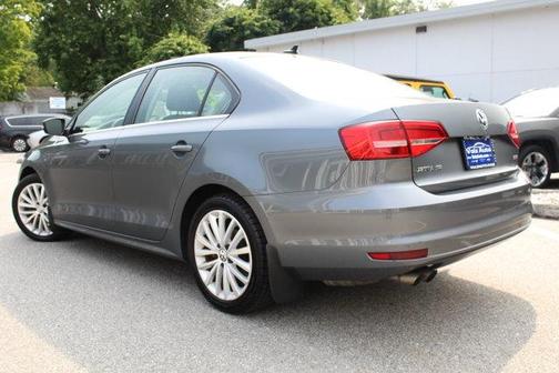 Gray 2015 Volkswagen Jetta 1.8T SE
