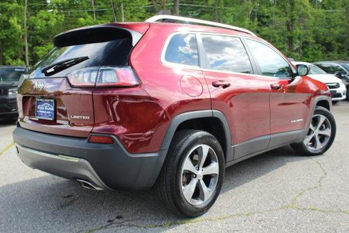 Velvet Red Pearlcoat 2019 Jeep Cherokee Limited