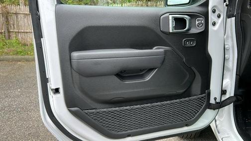 Bright White Clearcoat 2026 Jeep Wrangler Sport