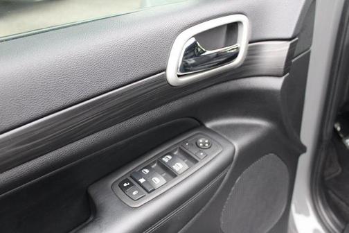 2022 Jeep Grand Cherokee WK Laredo