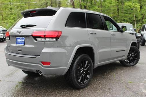 2022 Jeep Grand Cherokee WK Laredo