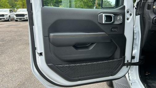 Bright White Clearcoat 2027 Jeep Wrangler Sahara