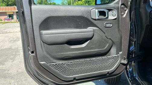 Granite Crystal Clearcoat Metallic 2026 Jeep Wrangler Sport
