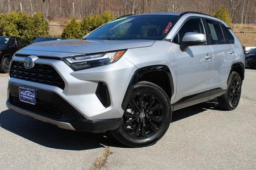 2022 Toyota RAV4 Hybrid SE