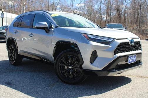 2022 Toyota RAV4 Hybrid SE