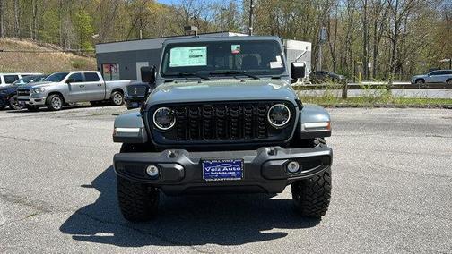 2025 Jeep Gladiator Sport