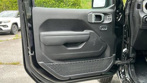 Black Clearcoat 2026 Jeep Wrangler Sport