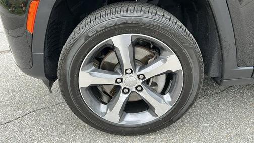 Diamond Black 2026 Jeep Grand Cherokee L Limited