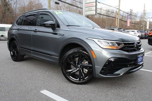 2024 Volkswagen Tiguan 2.0T SE R-Line Black