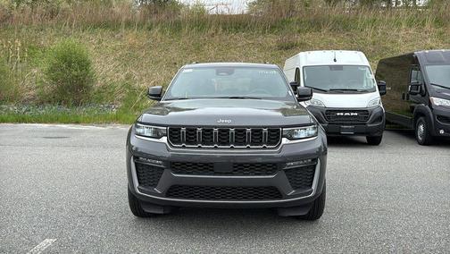 Metallic 2026 Jeep Grand Cherokee Limited
