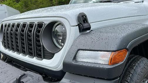 Bright White Clearcoat 2026 Jeep Wrangler Sport