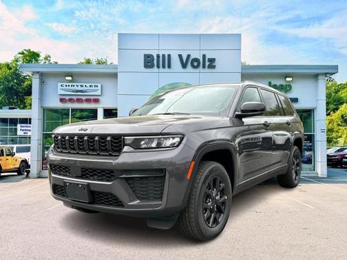 Metallic 2026 Jeep Grand Cherokee L Laredo