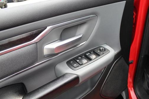 Flame Red Clearcoat 2019 RAM 1500 Big Horn