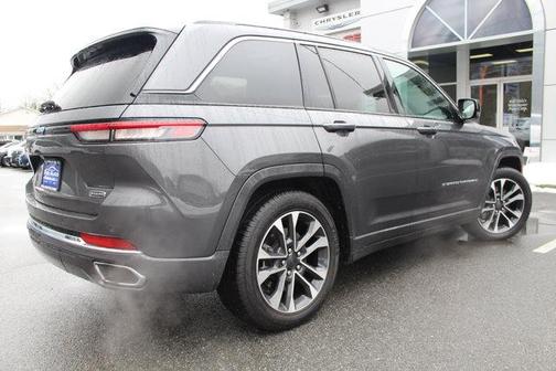 2022 Jeep Grand Cherokee 4xe Overland