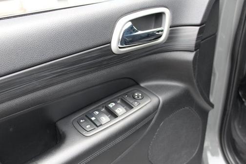 2022 Jeep Grand Cherokee WK Laredo