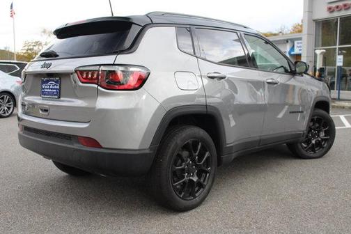 2023 Jeep Compass Altitude