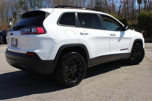 2023 Jeep Cherokee Altitude Lux