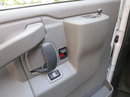 2023 Chevrolet Express 2500 Work Van
