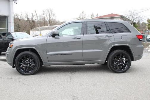 2022 Jeep Grand Cherokee WK Laredo