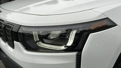 Bright White Clearcoat 2026 Jeep Cherokee LAREDO/LIMITED