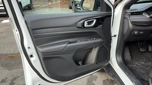 Bright White Clearcoat 2026 Jeep Compass Limited Altitude