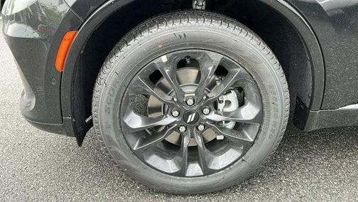 DB Black Clearcoat 2026 Dodge Durango GT