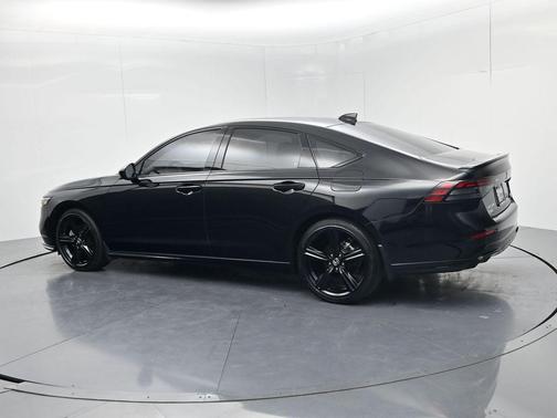 Crystal Black Pearl 2024 Honda Accord Hybrid Sport-L