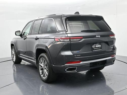 2022 Jeep Grand Cherokee 4xe Summit