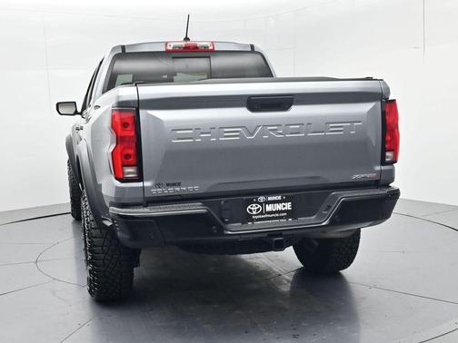 Sterling Gray Metallic 2024 Chevrolet Colorado ZR2