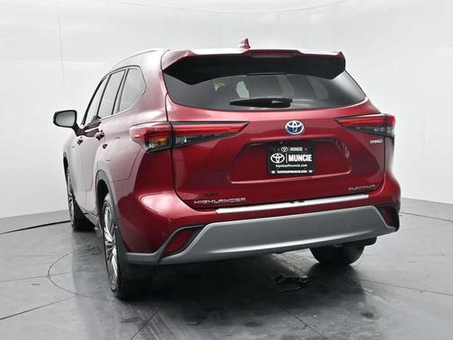 2020 Toyota Highlander Hybrid Platinum