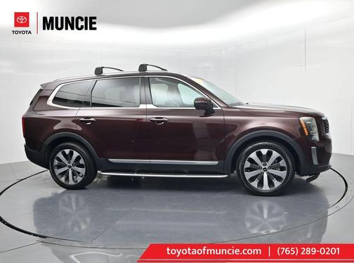 Sangria 2022 Kia Telluride S