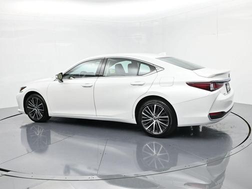 2022 Lexus ES 250 Luxury