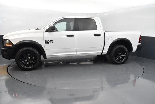 2024 RAM 1500 Classic Warlock Crew Cab 4x4 5'7' Box