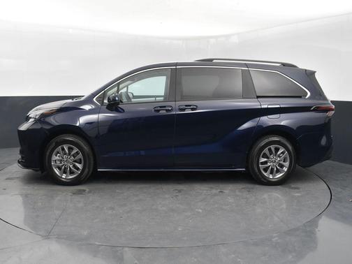 Blueprint 2025 Toyota Sienna LE