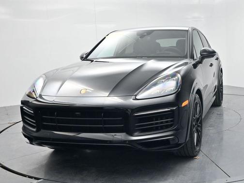 2022 Porsche Cayenne GTS