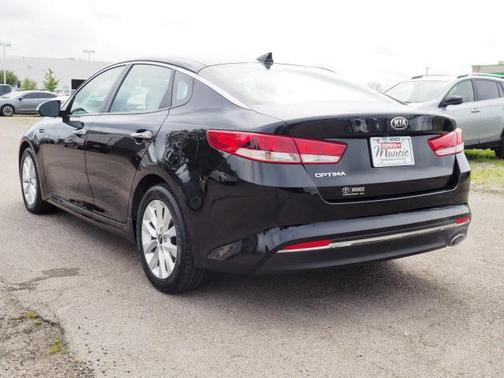 2017 Kia Optima LX