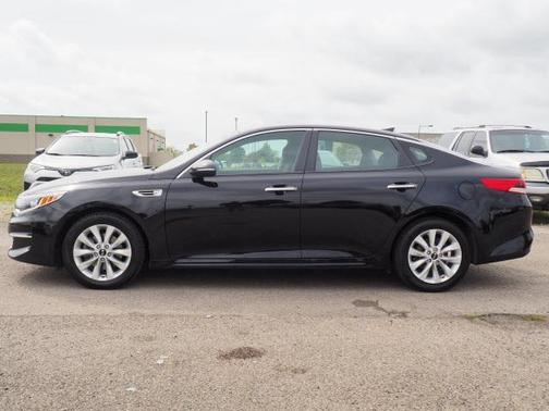 2017 Kia Optima LX
