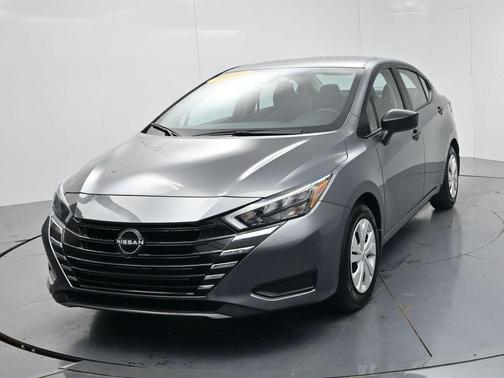Gun Metallic 2025 Nissan Versa 1.6 S