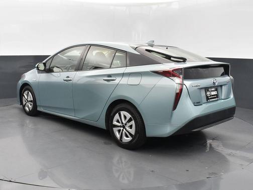 2017 Toyota Prius Two