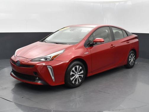2020 Toyota Prius LE