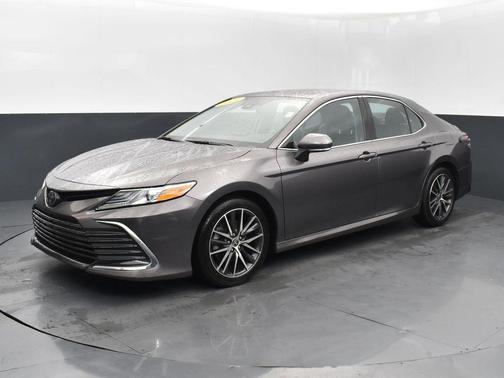 2022 Toyota Camry XLE