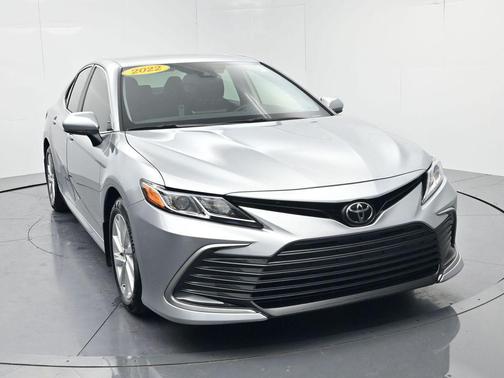 Celestial Silver Metallic 2022 Toyota Camry LE