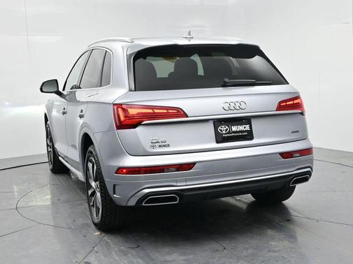 2023 Audi Q5 45 S line Premium Plus