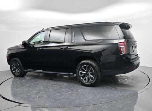2023 Chevrolet Suburban 4WD Z71