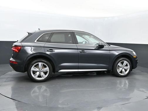 2018 Audi Q5 2.0T Prestige
