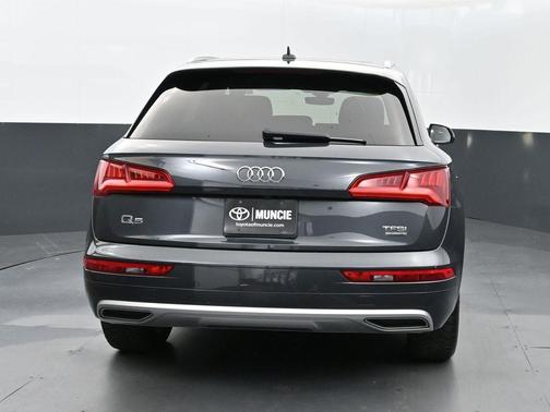 2018 Audi Q5 2.0T Prestige