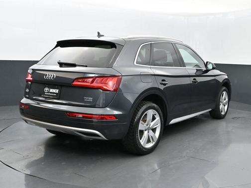 2018 Audi Q5 2.0T Prestige